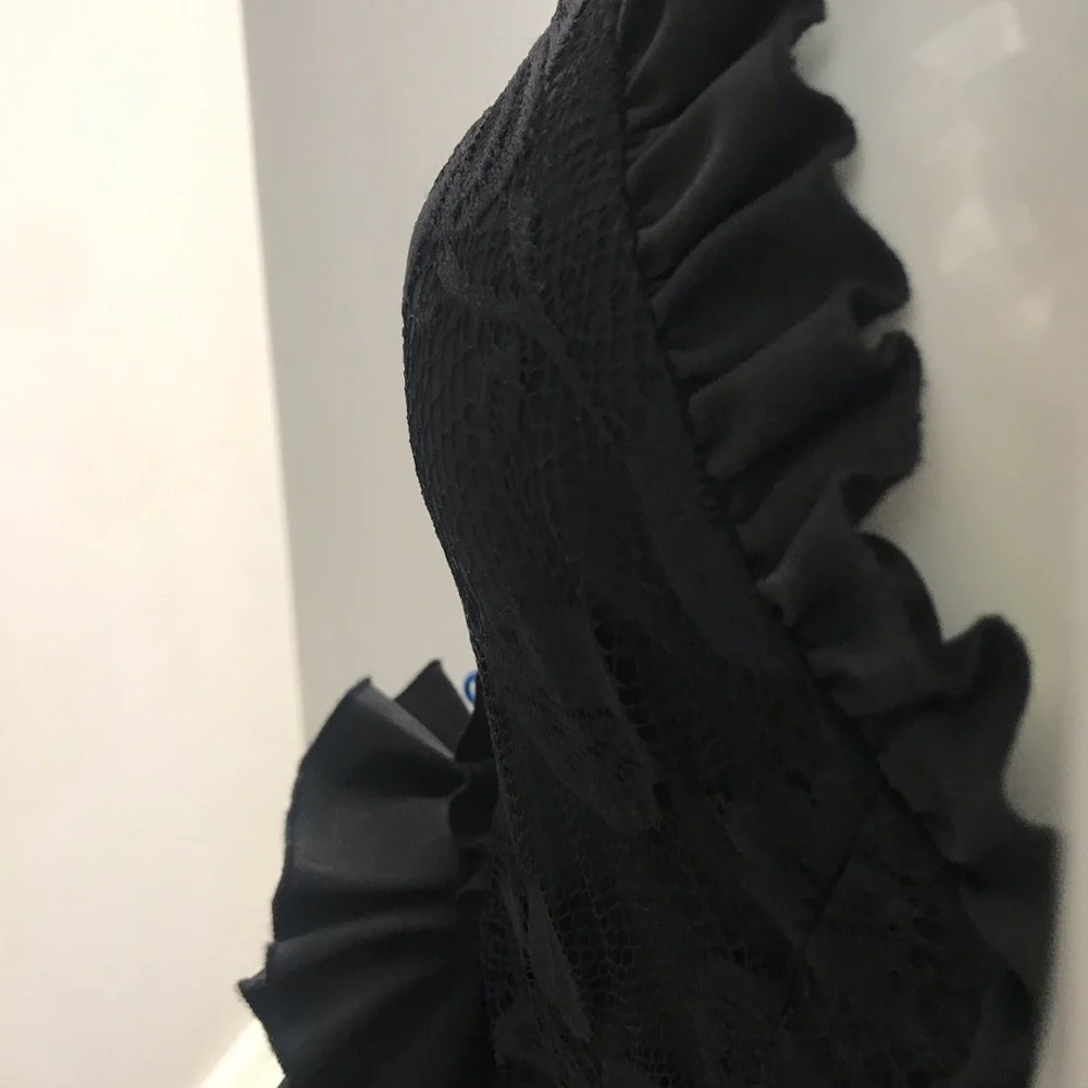 Strapless black evening gown - Picture 12 of 13